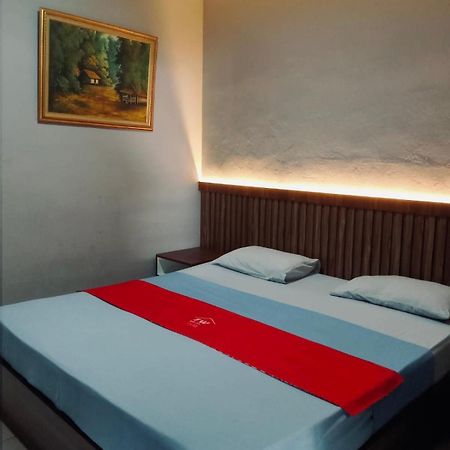 Tw Penginapan Tjiandjur Exterior foto